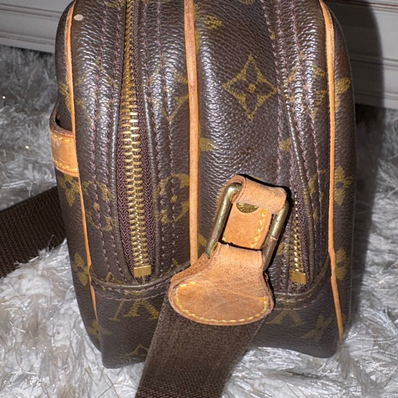 Louis Vuitton monogram reporter bag - Picture 4 of 10